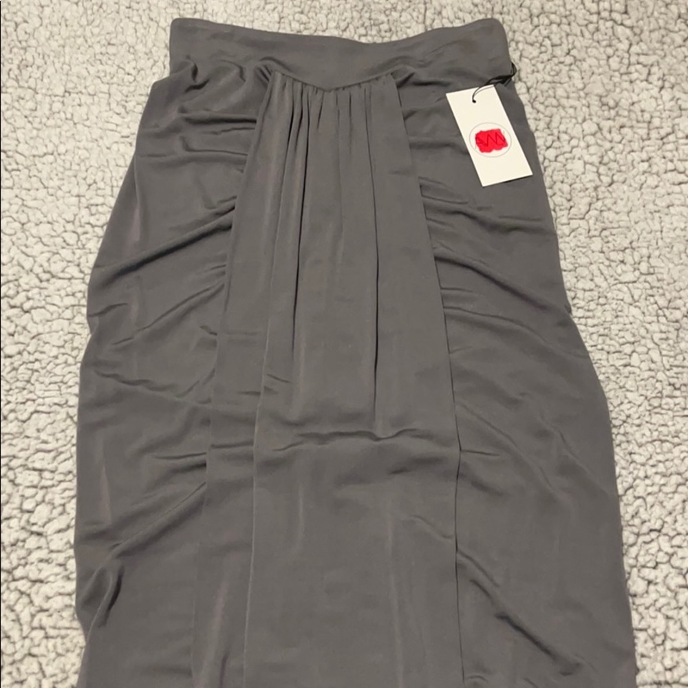 Matte Jersey Skirt with front sash
